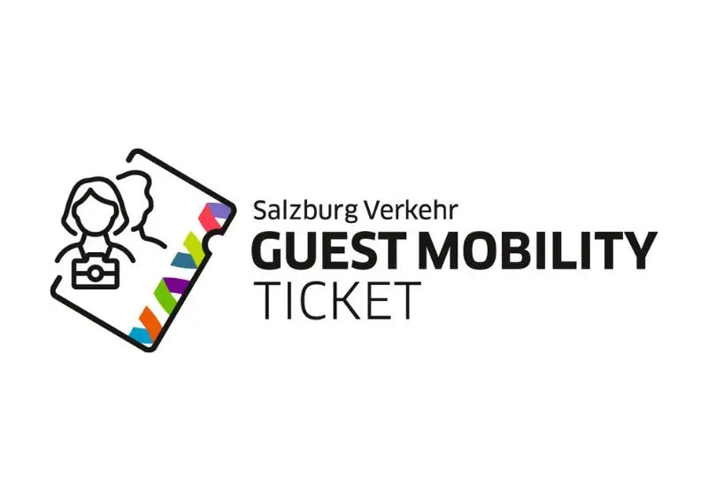 Logo des Salzburg Verkehr Guest Mobility Tickets. Es zeigt eine stilisierte Darstellung einer Person mit Kamera und ein Ticket, das mit bunten, geometrischen Linien verziert ist.