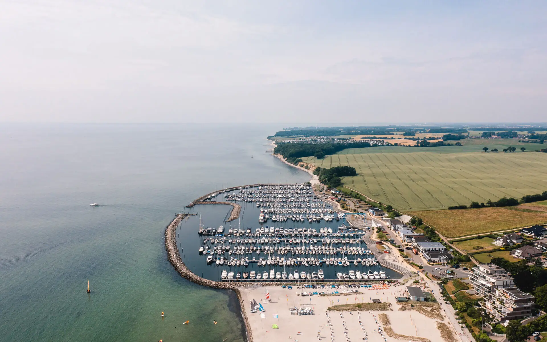 Yachthafen Grömitz Luftaufnahme des Yachthafens von Grömitz.